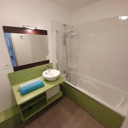 L'arbousier - Piscine & Climatisation * Gréoux-les-Bains